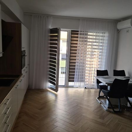 Apartament In Complex Rezidential In Oradea Apartamento Exterior foto